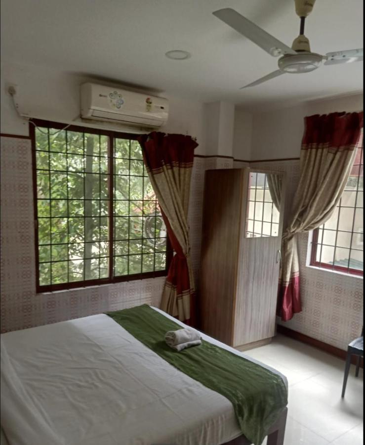 Heaven Gardens Hotell Kochi Exteriör bild